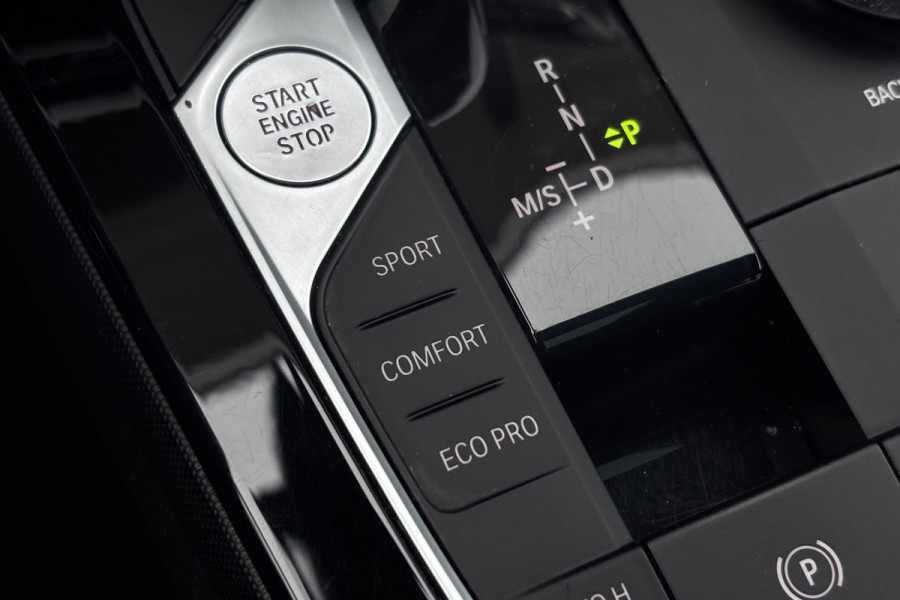 BMW 2 Serie Gran Coupé 218i M-Sport | Panodak | Stoel + Stuurverwarming | Privacy Glas | 19'Inch | Adaptief LED