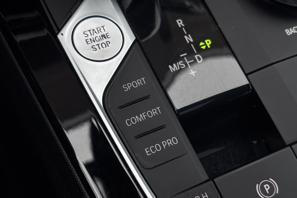 BMW 2 Serie Gran Coupé 218i M-Sport | Panodak | Stoel + Stuurverwarming | Privacy Glas | 19'Inch | Adaptief LED