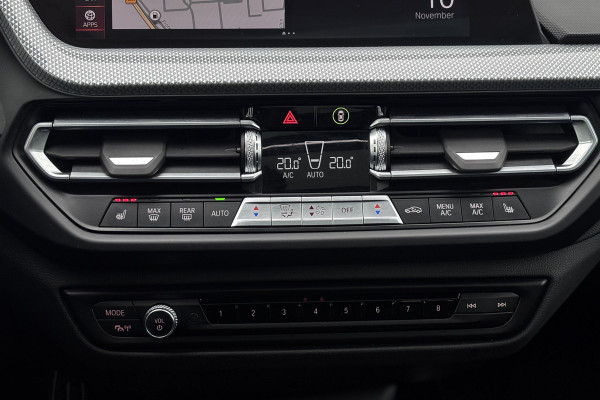 BMW 2 Serie Gran Coupé 218i M-Sport | Panodak | Stoel + Stuurverwarming | Privacy Glas | 19'Inch | Adaptief LED