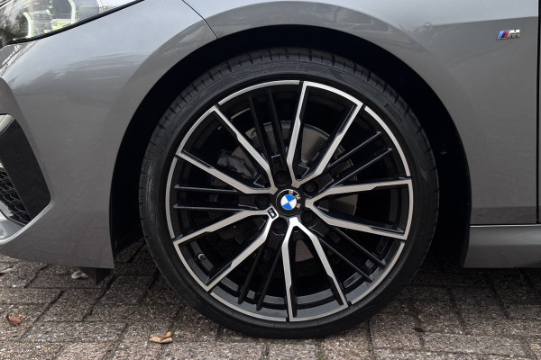 BMW 2 Serie Gran Coupé 218i M-Sport | Panodak | Stoel + Stuurverwarming | Privacy Glas | 19'Inch | Adaptief LED
