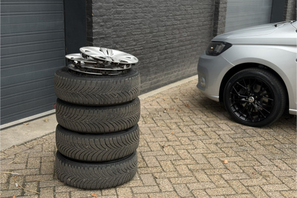 Volkswagen Caddy Cargo Maxi 2.0 TDI DSG-7 122pk | 2x Schuifdeur | Stoelverwarming | Carplay | Clima | PDC A