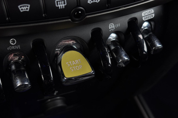 MINI Countryman 2.0 Cooper SE | Memory | Sportleder | Comfort Access | Adaptief Cruise | Head-Up