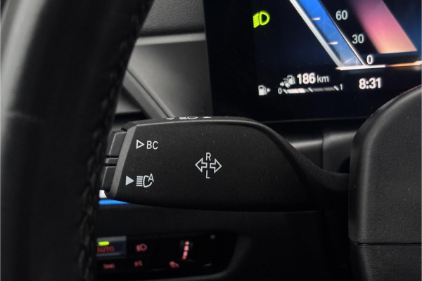 BMW 3 Serie Touring 330e M-sport LCI Widescreen | Camera | Adaptive Cruise | Comfort Access