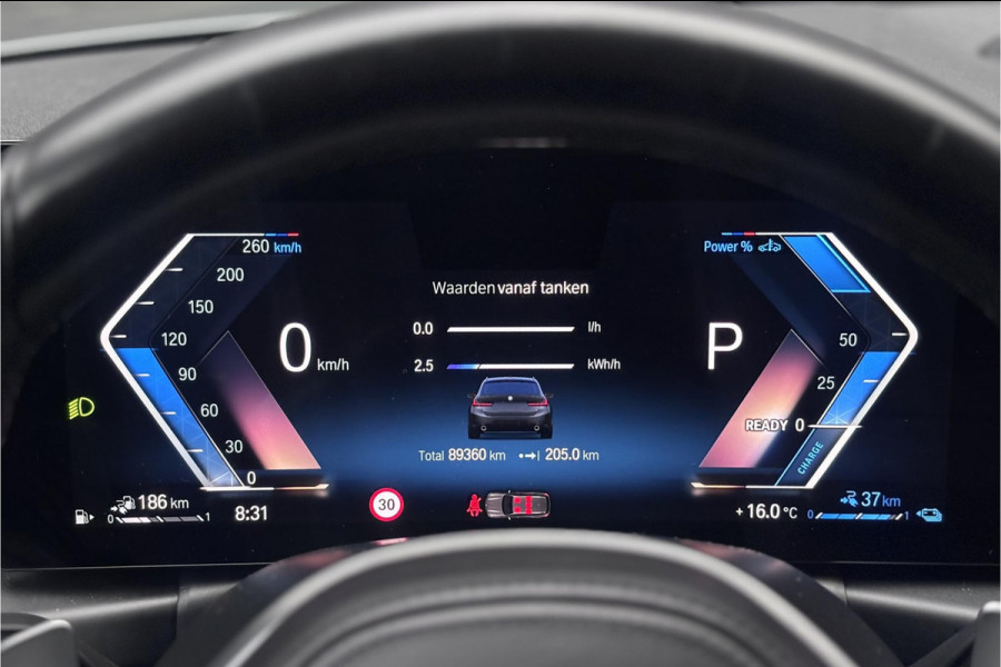 BMW 3 Serie Touring 330e M-sport LCI Widescreen | Camera | Adaptive Cruise | Comfort Access