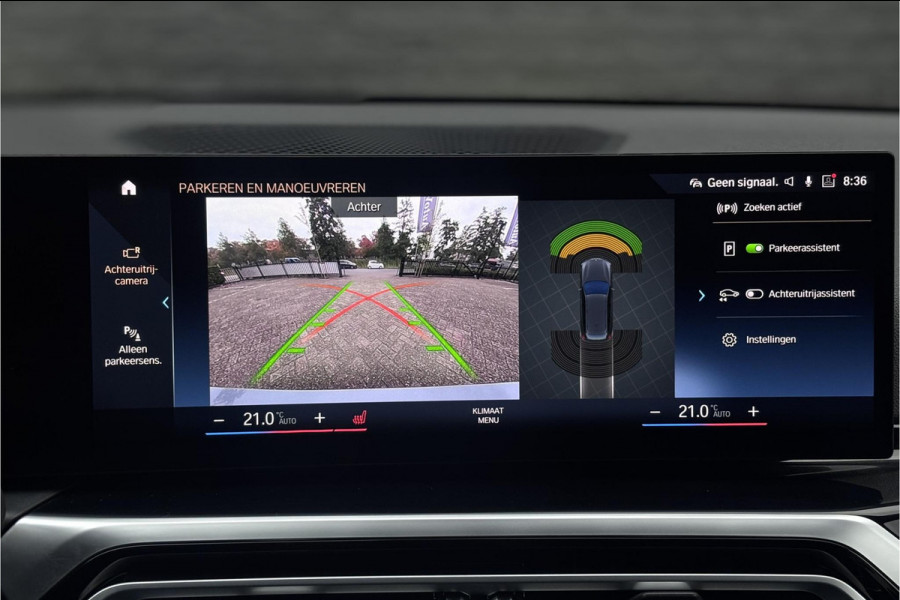 BMW 3 Serie Touring 330e M-sport LCI Widescreen | Camera | Adaptive Cruise | Comfort Access