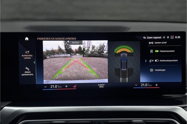 BMW 3 Serie Touring 330e M-sport LCI Widescreen | Camera | Adaptive Cruise | Comfort Access