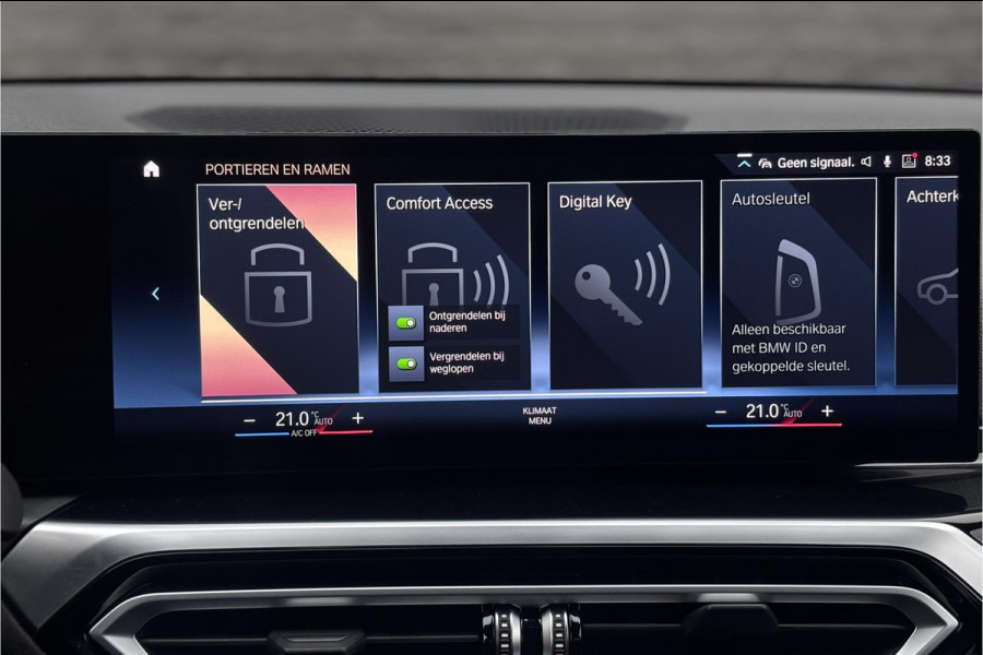 BMW 3 Serie Touring 330e M-sport LCI Widescreen | Camera | Adaptive Cruise | Comfort Access