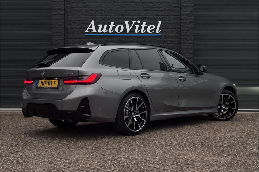 BMW 3 Serie Touring 330e M-sport LCI Widescreen | Camera | Adaptive Cruise | Comfort Access