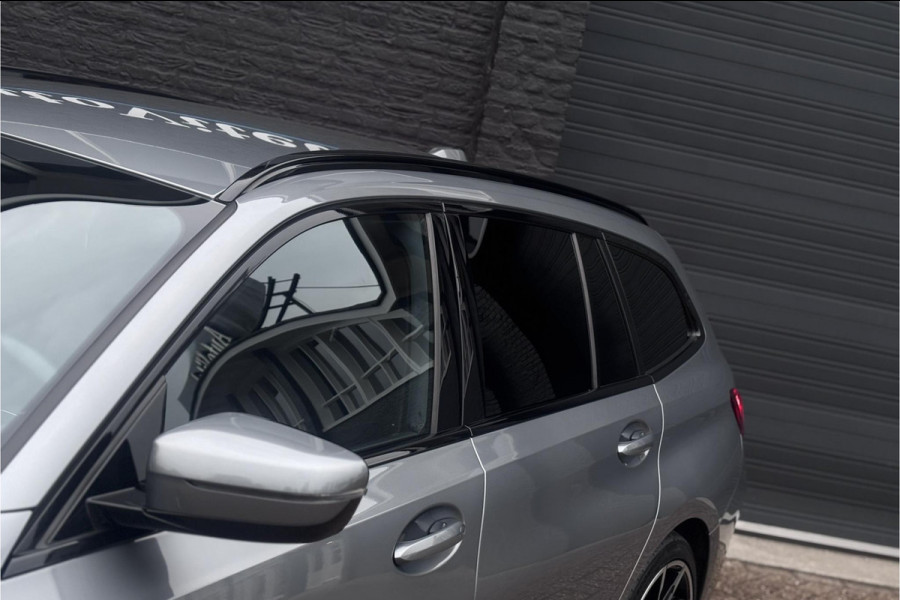 BMW 3 Serie Touring 330e M-sport LCI Widescreen | Camera | Adaptive Cruise | Comfort Access