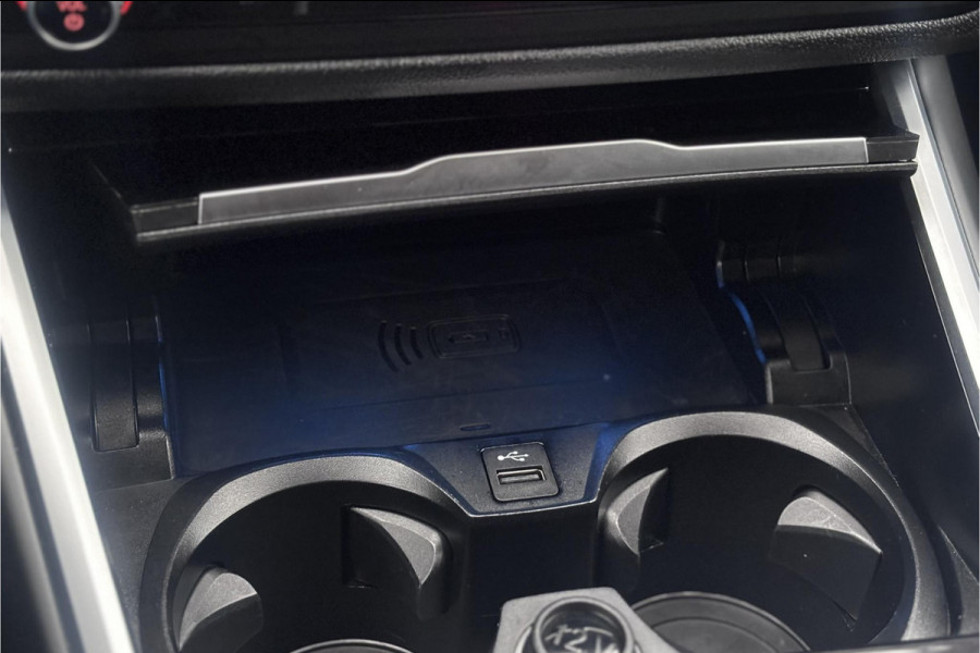 BMW 3 Serie Touring 330e M-sport LCI Widescreen | Camera | Adaptive Cruise | Comfort Access