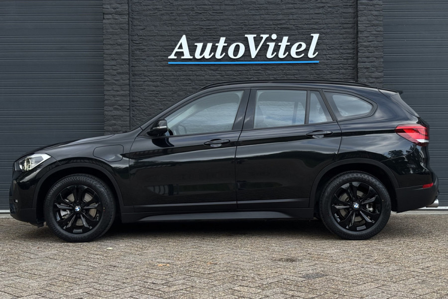 BMW X1 xDrive25e | Elektrische Klep | PDC V + A | LED | Apple Carplay | DAB | 15x op voorraad !