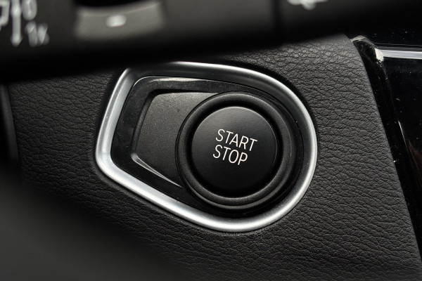 BMW X1 xDrive25e | Elektrische Klep | PDC V + A | LED | Apple Carplay | DAB | 15x op voorraad !