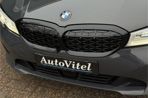 BMW 3 Serie Touring 330e xDrive | Sportleder | Head-Up | Laserlicht | Comfort Access | Memory