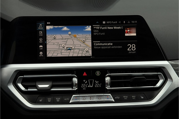 BMW 3 Serie Touring 330e xDrive | Sportleder | Head-Up | Laserlicht | Comfort Access | Memory