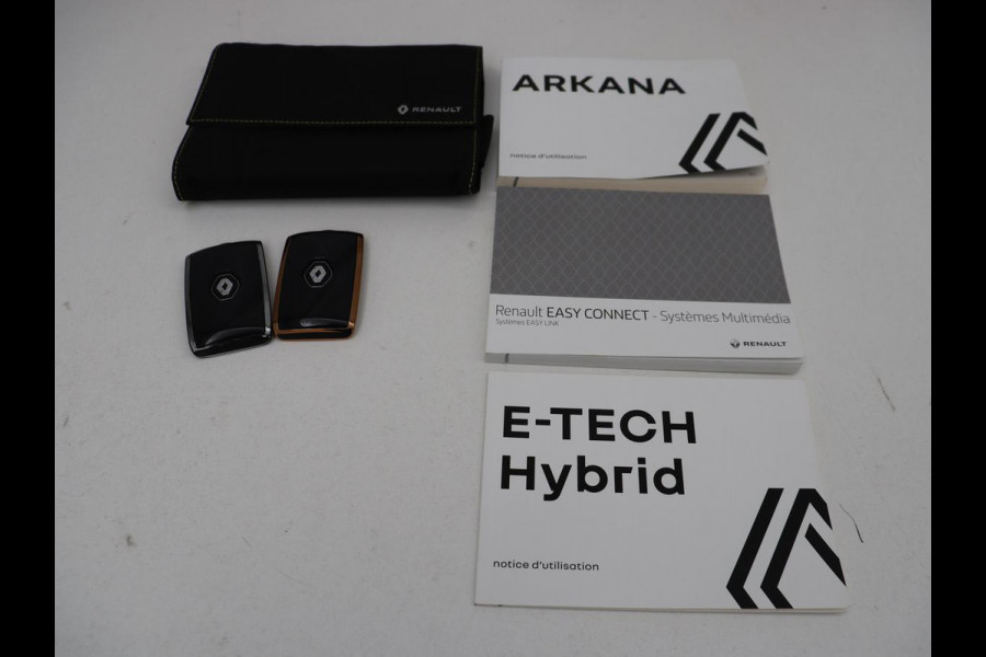 Renault Arkana 1.6 E-Tech Hybrid 145 R.S. Line | Leder/Alcantara | Trekhaak | Stoelverwarming | Adaptive cruise | Camera | Carplay | Keyless | Park Assist | Full LED | Navigatie | Stuurverwarming
