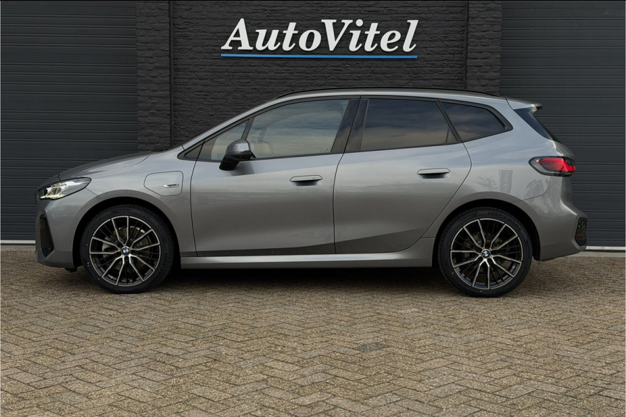 BMW 2 Serie Act.Tourer 230e xDrive 326 PK M-Sport | Panodak | Head-up | Memory | Harman Kardon | Comfort Access