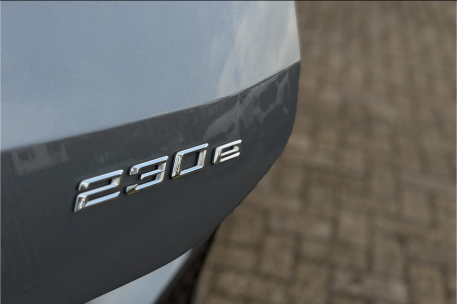 BMW 2 Serie Act.Tourer 230e xDrive 326 PK M-Sport | Panodak | Head-up | Memory | Harman Kardon | Comfort Access