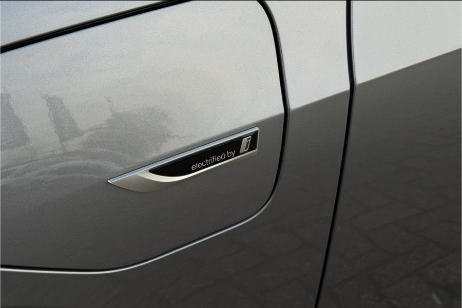 BMW 2 Serie Act.Tourer 230e xDrive 326 PK M-Sport | Panodak | Head-up | Memory | Harman Kardon | Comfort Access