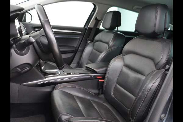 Renault Mégane 1.3 TCe Business Edition One | Leder | Stoelverwarming | Trekhaak | Camera | Carplay | Navigatie | Keyless | Park Assist | Full LED | Stuurverwarming | Bluetooth | Cruise control | Climate control