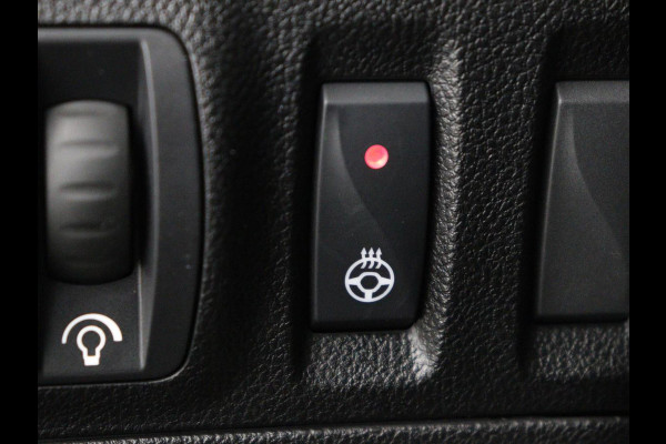 Renault Mégane 1.3 TCe Business Edition One | Leder | Stoelverwarming | Trekhaak | Camera | Carplay | Navigatie | Keyless | Park Assist | Full LED | Stuurverwarming | Bluetooth | Cruise control | Climate control