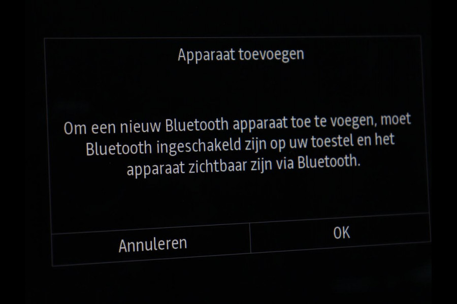 Renault Mégane 1.3 TCe Business Edition One | Leder | Stoelverwarming | Trekhaak | Camera | Carplay | Navigatie | Keyless | Park Assist | Full LED | Stuurverwarming | Bluetooth | Cruise control | Climate control