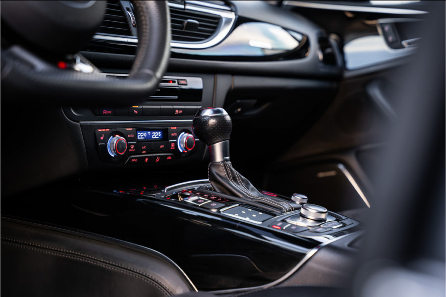 Audi RS6 Avant C7.5 4.0 TFSI quattro performance Pro Line Plus - Maxton | Keramisch | Panorama | B&O | Memory | HUD