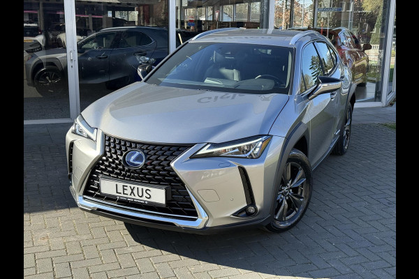Lexus UX 250h 184pk Luxury Line | Stoel + Stuurverwarming, Parkeersensoren, Keyless, DAB, Adaptive cruise control