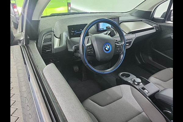 BMW i3 Executive Edition 120Ah 42 kWh | Panoramadak | Stoelverwarming | Adaptive Cruise Control | Navigatie | Keyless | Camera | Parkeersensoren | Warmtepomp | NAP | BTW
