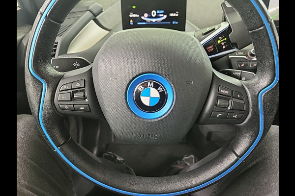 BMW i3 Executive Edition 120Ah 42 kWh | Panoramadak | Stoelverwarming | Adaptive Cruise Control | Navigatie | Keyless | Camera | Parkeersensoren | Warmtepomp | NAP | BTW