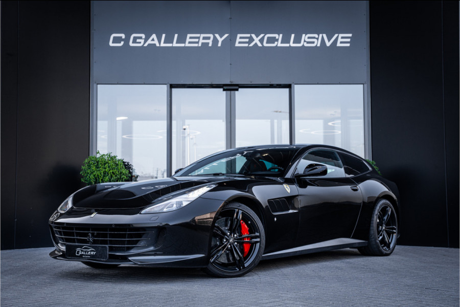 Ferrari GTC4Lusso 6.3 V12 - 4-zits l Lift l Passanger Display l Carbon l Panorama
