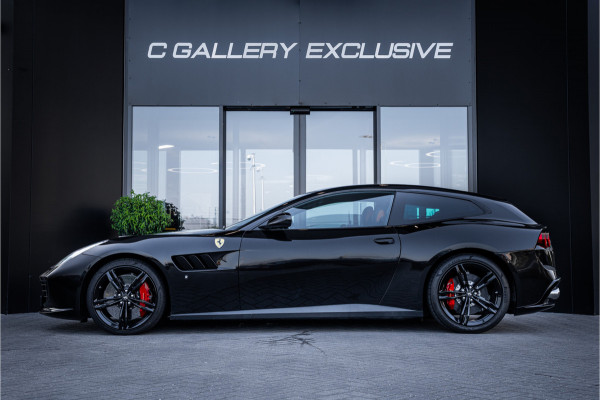 Ferrari GTC4Lusso 6.3 V12 - 4-zits l Lift l Passanger Display l Carbon l Panorama