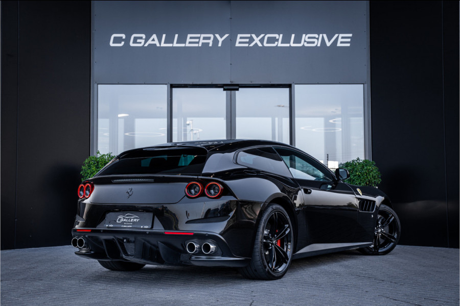 Ferrari GTC4Lusso 6.3 V12 - 4-zits l Lift l Passanger Display l Carbon l Panorama