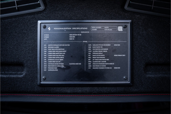 Ferrari GTC4Lusso 6.3 V12 - 4-zits l Lift l Passanger Display l Carbon l Panorama