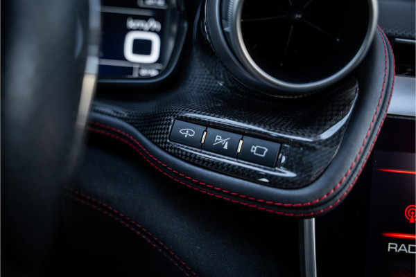 Ferrari GTC4Lusso 6.3 V12 - 4-zits l Lift l Passanger Display l Carbon l Panorama