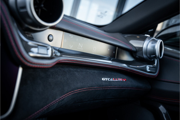 Ferrari GTC4Lusso 6.3 V12 - 4-zits l Lift l Passanger Display l Carbon l Panorama