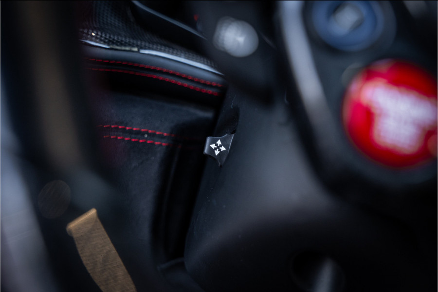 Ferrari GTC4Lusso 6.3 V12 - 4-zits l Lift l Passanger Display l Carbon l Panorama