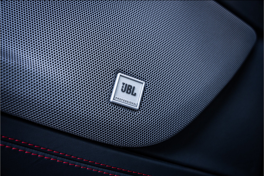 Ferrari GTC4Lusso 6.3 V12 - 4-zits l Lift l Passanger Display l Carbon l Panorama