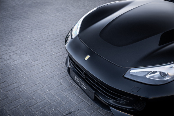 Ferrari GTC4Lusso 6.3 V12 - 4-zits l Lift l Passanger Display l Carbon l Panorama