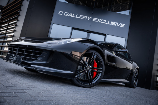 Ferrari GTC4Lusso 6.3 V12 - 4-zits l Lift l Passanger Display l Carbon l Panorama
