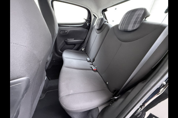 Peugeot 108 1.0I e-VTi 5Drs Airco Bluetooth Elektrische Ramen Centrale Vergrendeling Afstandbediend Active Mistlampen Led Isofix ESP Stuurbekrachtiging Pack Premium Origineel Nederlandse Auto Dealeronderhouden