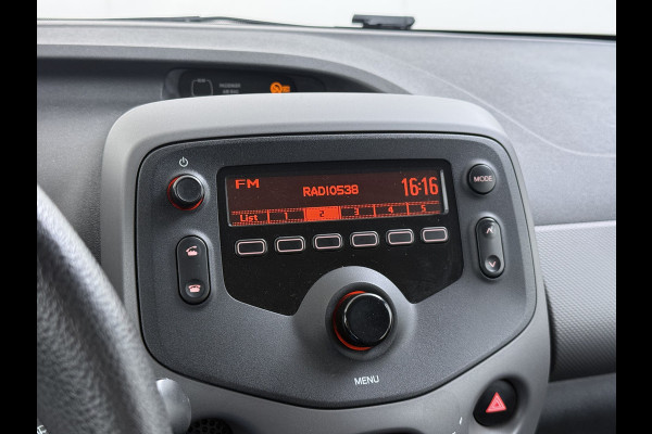 Peugeot 108 1.0I e-VTi 5Drs Airco Bluetooth Elektrische Ramen Centrale Vergrendeling Afstandbediend Active Mistlampen Led Isofix ESP Stuurbekrachtiging Pack Premium Origineel Nederlandse Auto Dealeronderhouden