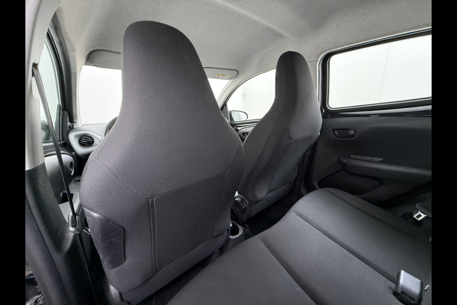 Peugeot 108 1.0I e-VTi 5Drs Airco Bluetooth Elektrische Ramen Centrale Vergrendeling Afstandbediend Active Mistlampen Led Isofix ESP Stuurbekrachtiging Pack Premium Origineel Nederlandse Auto Dealeronderhouden