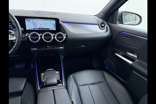 Mercedes-Benz GLA 250e Luxury // Trekhaak // Carplay // Camera // Sfeerverlichting // Widescreen Dashbord