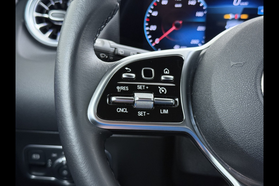 Mercedes-Benz GLA 250e Luxury // Trekhaak // Carplay // Camera // Sfeerverlichting // Widescreen Dashbord