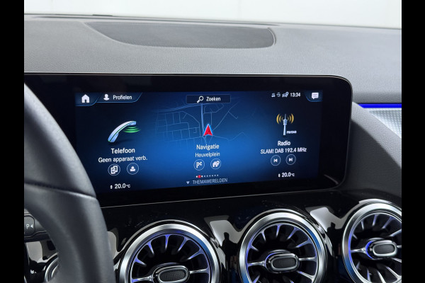 Mercedes-Benz GLA 250e Luxury // Trekhaak // Carplay // Camera // Sfeerverlichting // Widescreen Dashbord