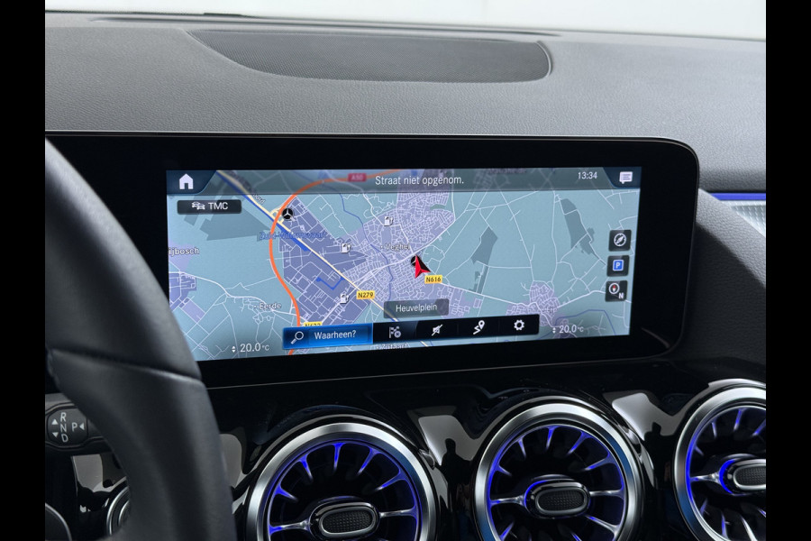 Mercedes-Benz GLA 250e Luxury // Trekhaak // Carplay // Camera // Sfeerverlichting // Widescreen Dashbord