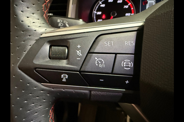 Seat Ateca 1.5 TSI FR |Pano | Stoelverwarming | Keyless | Beats By Dre | Stuurverwarming | Carplay | Camera