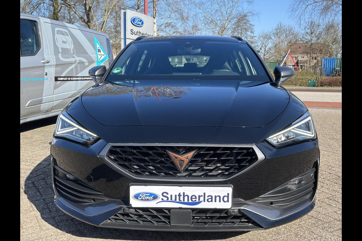 CUPRA Leon Sportstourer 1.4 e-Hybrid VZ Business Bellen voor bezichtiging  | SCI | 245pk | PHEV | Stoelverwarming | Camera | Adaptive cruise control