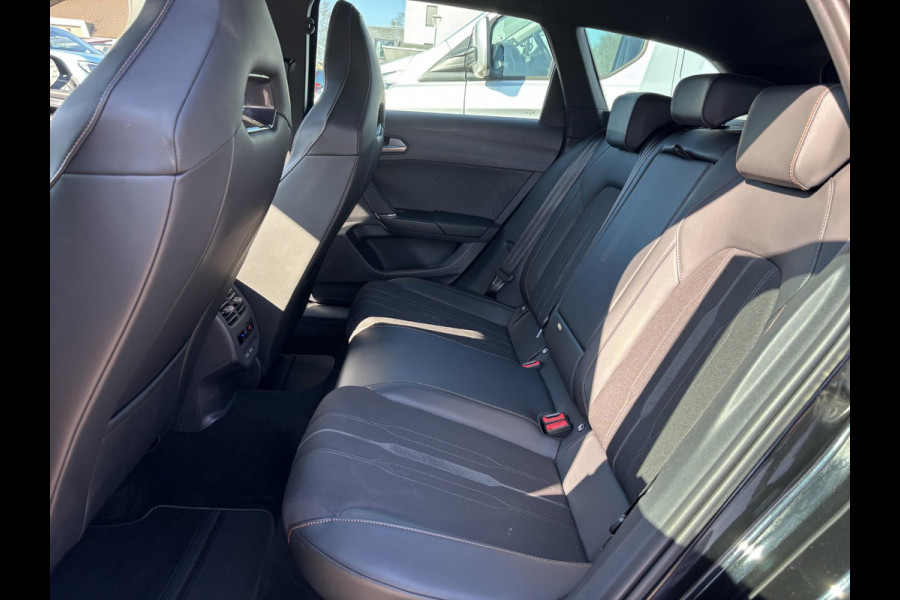 CUPRA Leon Sportstourer 1.4 e-Hybrid VZ Business Bellen voor bezichtiging  | SCI | 245pk | PHEV | Stoelverwarming | Camera | Adaptive cruise control