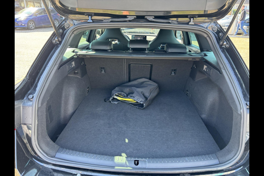 CUPRA Leon Sportstourer 1.4 e-Hybrid VZ Business Bellen voor bezichtiging  | SCI | 245pk | PHEV | Stoelverwarming | Camera | Adaptive cruise control